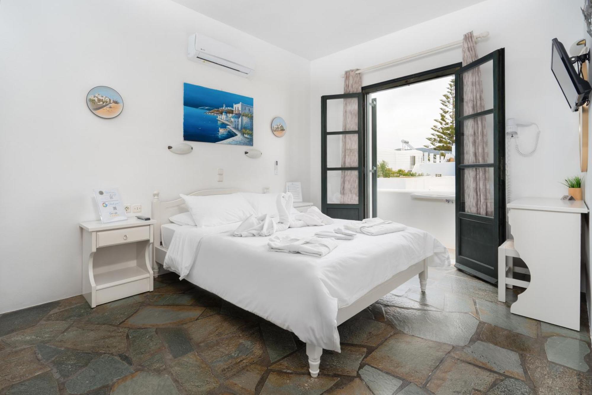 Eleni Rooms Parikia  Luaran gambar